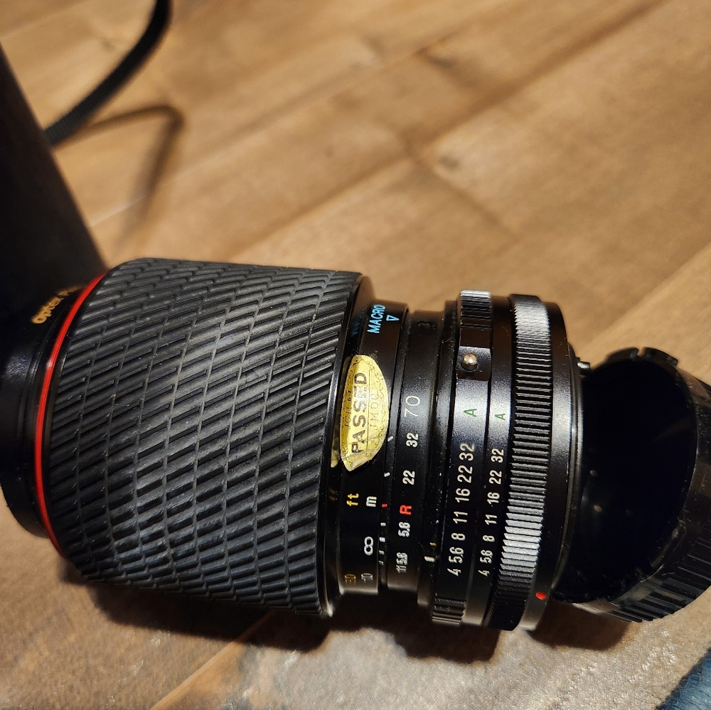 Tokina SD camera lens 70-210mm